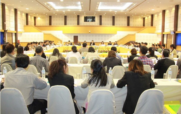 ITA泰国汉语培训中心参加学校管理工作会议