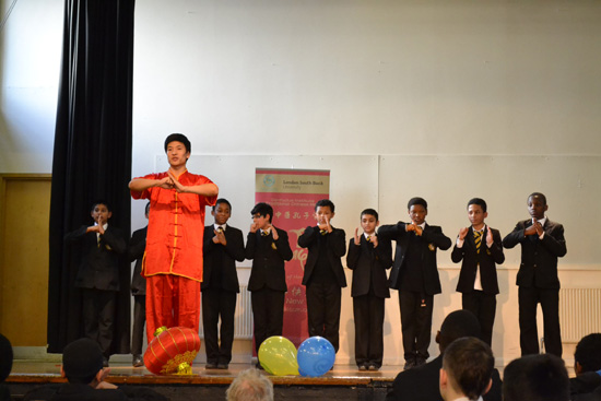 “汉语之声”响遍伦敦贝文中学