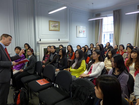 英国伦敦大学IOE孔子学院举办2014年教师岗中总结、交流、培训会