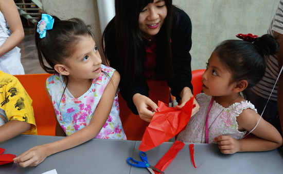 多彩中国文化课亮相墨西哥儿童节