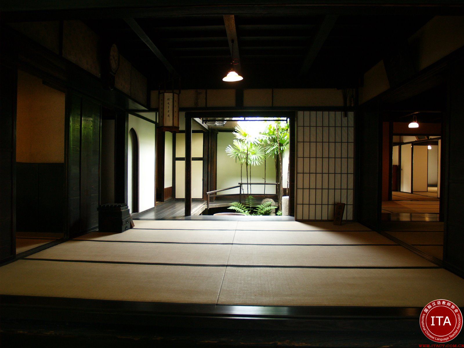 日本居留权在3年以上