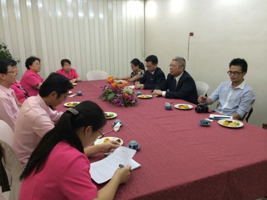 香港中文大学代表团访问菲汉语文化推广中心