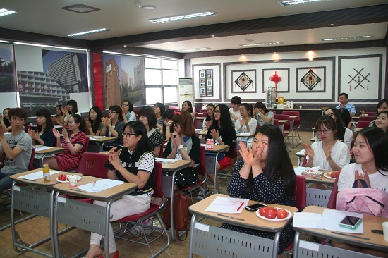 泰成中高等学校汉语教学点举办教师教学经验交流会