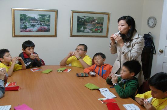 河南对外汉语教师团在厄瓜多尔大乐园汉语教学工作全面展开