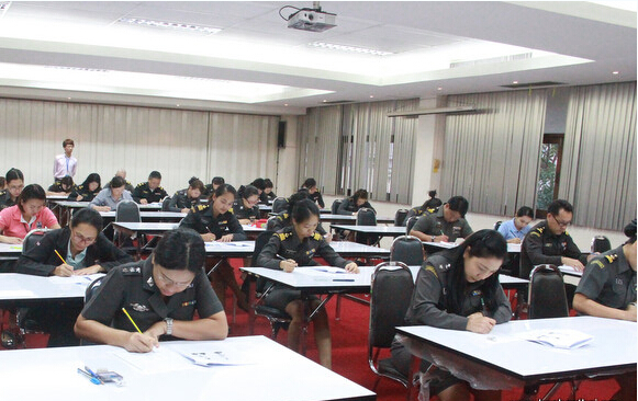 朱大汉语培训推广中心为泰国移民局举办汉语水平模拟考试