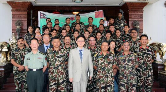尼泊尔军队首开汉语班 汉语培训推广中心教师授课