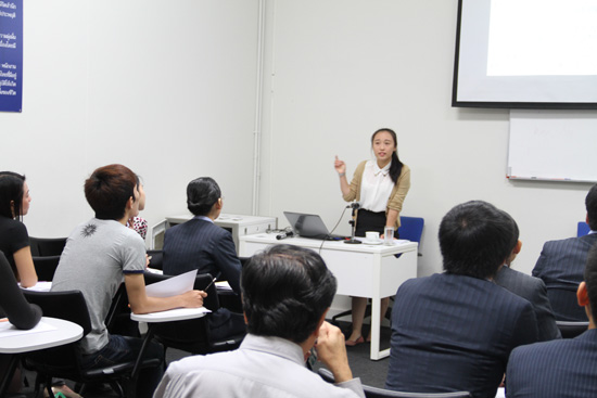 明满学校汉语教学点举办芭堤雅王权员工汉语培训班