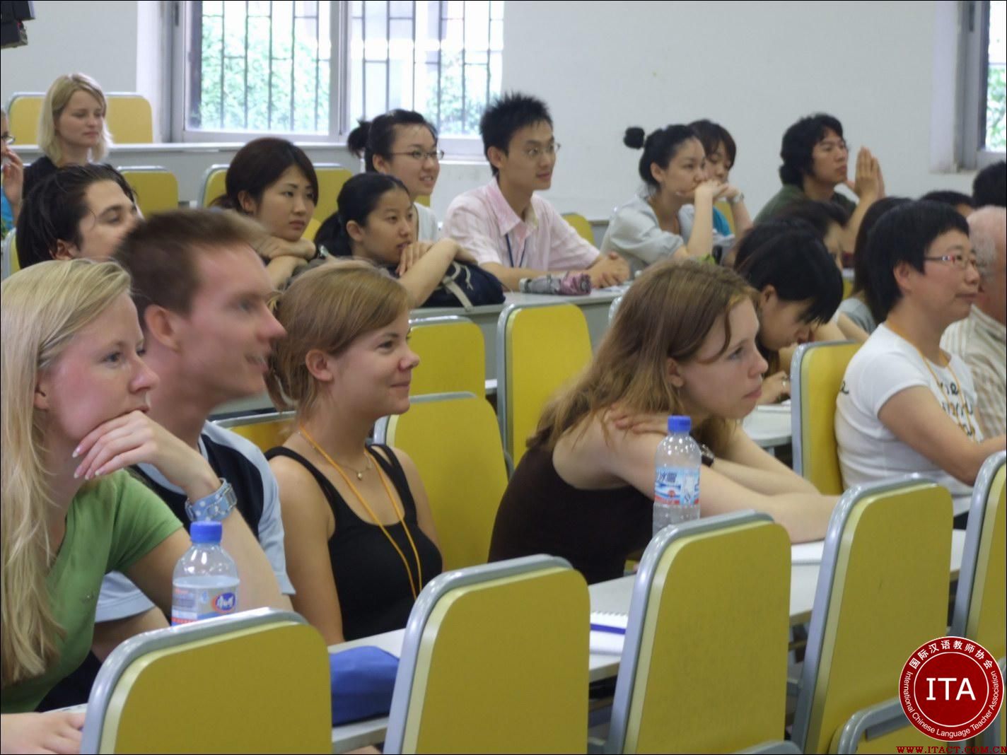 中国学生赴新西兰合作学校交流 感受异国文化