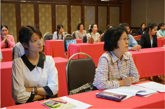 素攀汉语文化推广中心“汉语问答教学法”讲座受欢迎