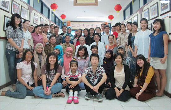 中国驻印尼使馆欢送赴华印尼留学生