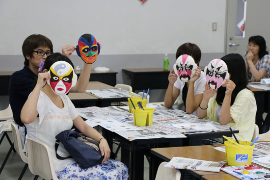 日本关西外国语大学汉语文化推广中心举办中国京剧艺术讲座