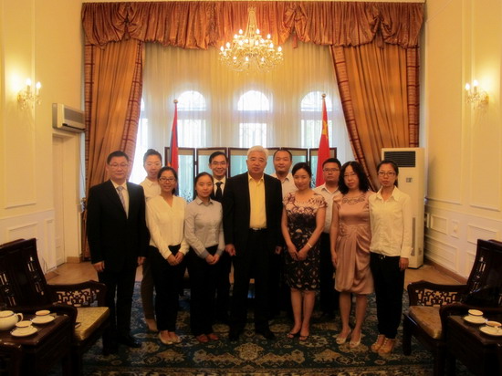 中国驻爱沙尼亚大使会见汉语文化推广中心主任及对外汉语教师