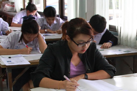 罗勇中学汉语教学点举办第四次汉语水平考试