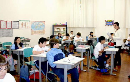 阿根廷拉普拉塔联合省罗萨里奥地区首个汉语培训班开课