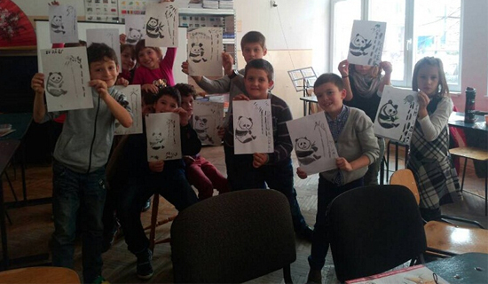 罗马尼亚德瓦市中学少儿中国画绘画班正式开班