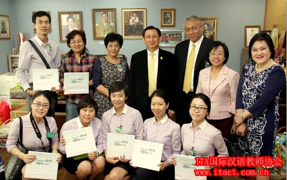 曼谷市副次长高度评价曼松德孔院举办本土汉语教师培训