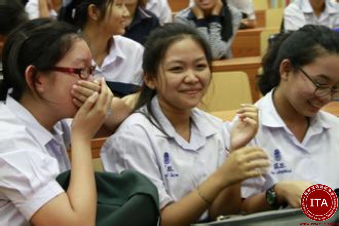 泰国玫瑰园汉语教学点助力中文高考生提高汉语水平