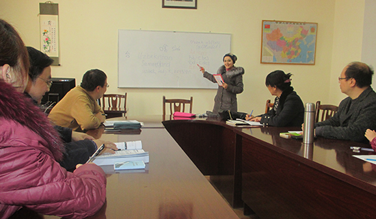 乌兹别克斯坦孔院汉语教师积极学习乌兹别克语