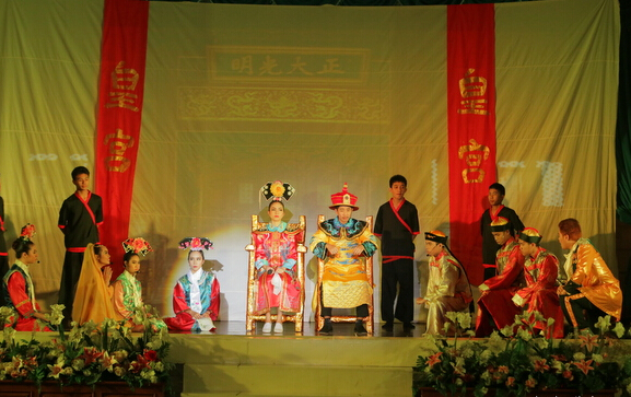 泰国南邦嘎拉娅尼学校汉语教学点举办2015年汉语话剧节