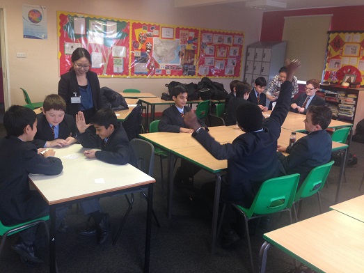英国达特福德对外汉语教学点汉语角活动受当地孩子欢迎