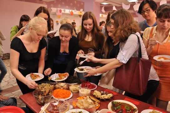 全球首家美食孔子学院受追捧 掀起中国传统美食热潮