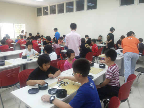 马来亚大学孔院举办马来西亚首届全国围棋鉴定考试