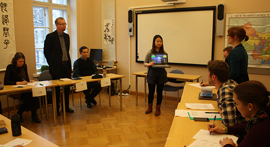 赫尔辛基大学孔子学院举行高级汉语班汉语辩论赛