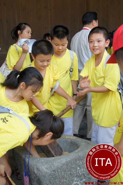2015学汉语文化体验营重庆营:华裔青少年体验山城生活
