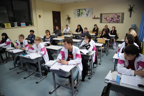 上海开办暑期学校吸引留学生体验中国学习汉语