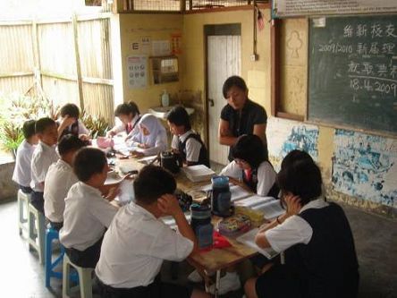 马来西亚教育部拨款两千万令吉资助华文小学贫困生