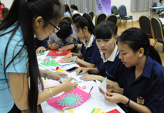 泰国清迈大学孔子学院开展中国文化活动