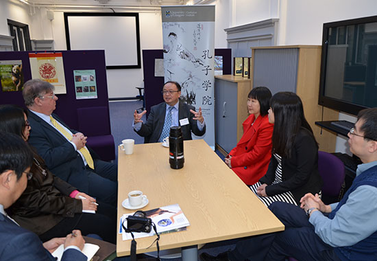 中国驻英国大使馆公使衔教育参赞访问格拉斯哥大学孔子学院