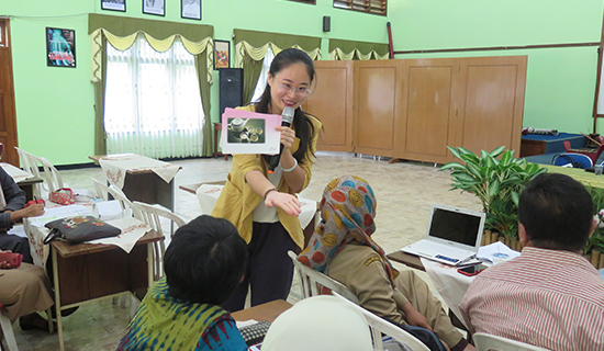 印尼玛琅国立大学孔子学院参加高中外语教师教学研讨会