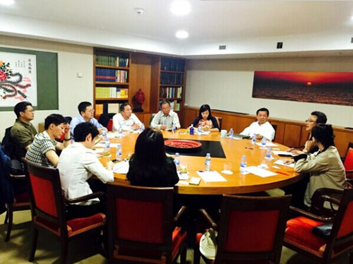 中国媒体代表团访西班牙中文学校 共论汉语文化传播