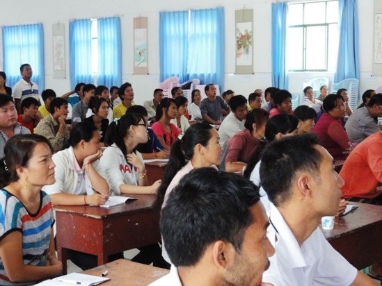 缅甸汉语教师培训班在云南陇川开班