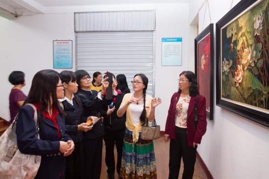 37名马来西亚华文学校教师莅临深圳交流访问