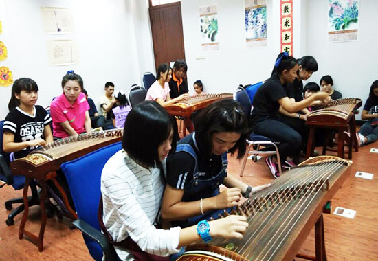 泰国清莱当地近百名中学生参加中国传统文化营