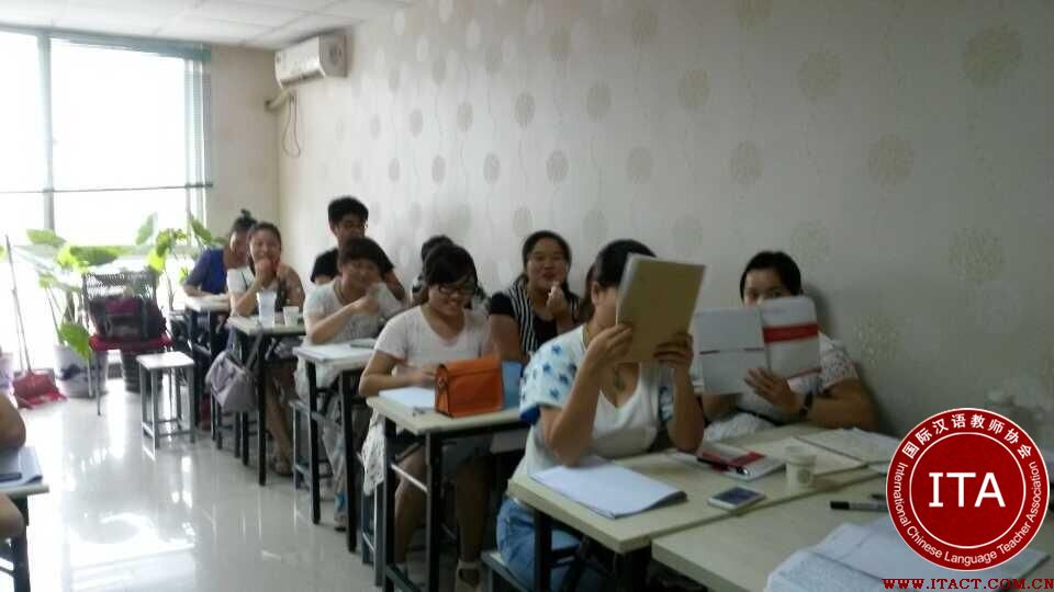 ITA对外汉语教师 唯生活和梦想不可辜负