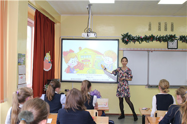 俄罗斯汉语教学方兴未艾 汉语已列入2016高考科目