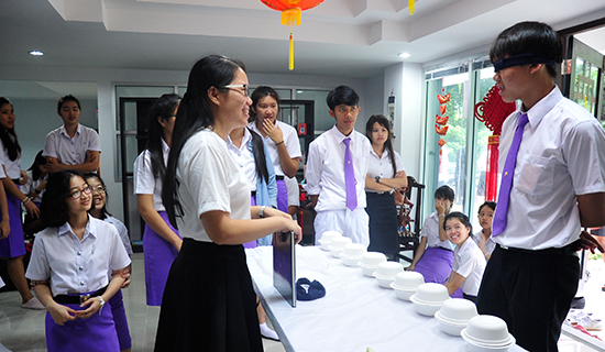 泰国清迈大学中国文化展示中心举办“我要学中文”嘉年华活动