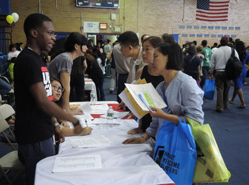 纽约举办双语教育博览会 中文成重点讨论话题