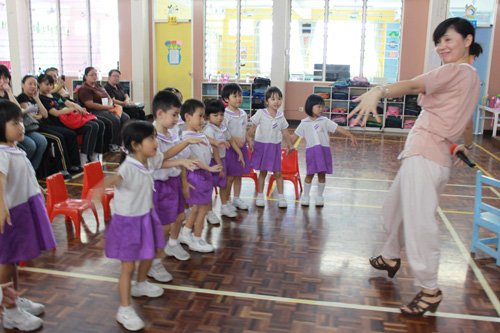 马来西亚沙巴州政府重视华教 定期拨款助中文学校发展