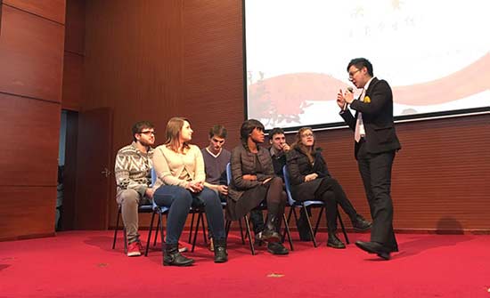 孔子学院计划派更多外国汉语教师回国