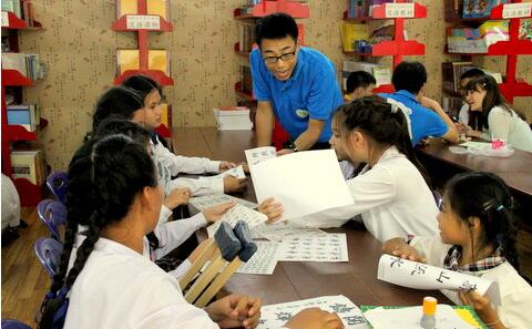 明满学校汉语教学点积极推广中华文化课程