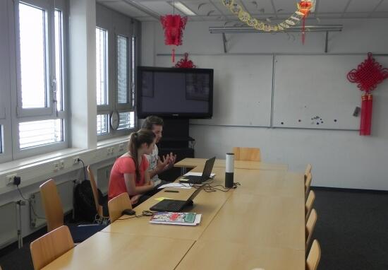 德国海德堡大学生通过网上汉语课程学汉语