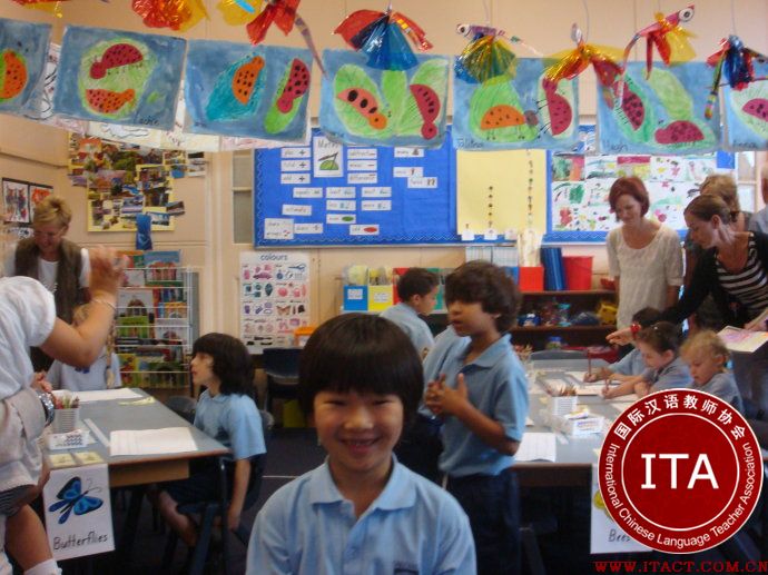 “中文热”吹进澳洲偏远小镇 中文课被纳入必修课